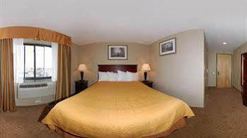 Quality Inn Jamaica Airtrain Ню Йорк Екстериор снимка